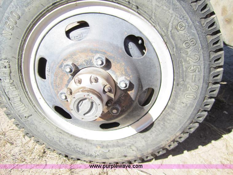 image for item 3435 1971 Chevrolet C50 truck cab and chassis