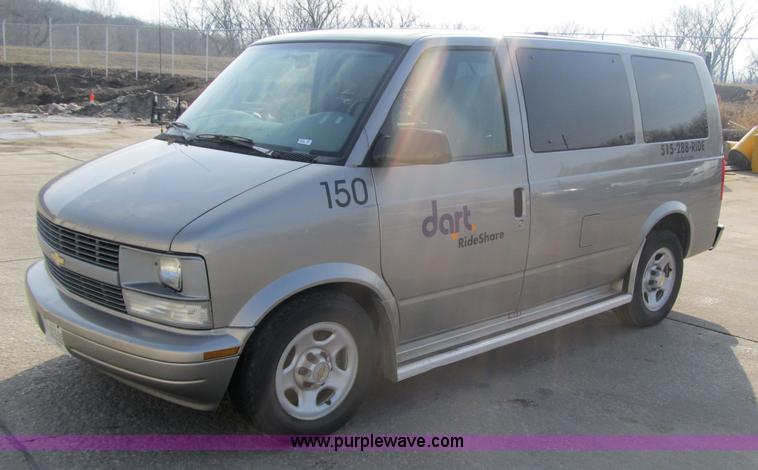 image for item 4034 2005 Chevrolet Astro van