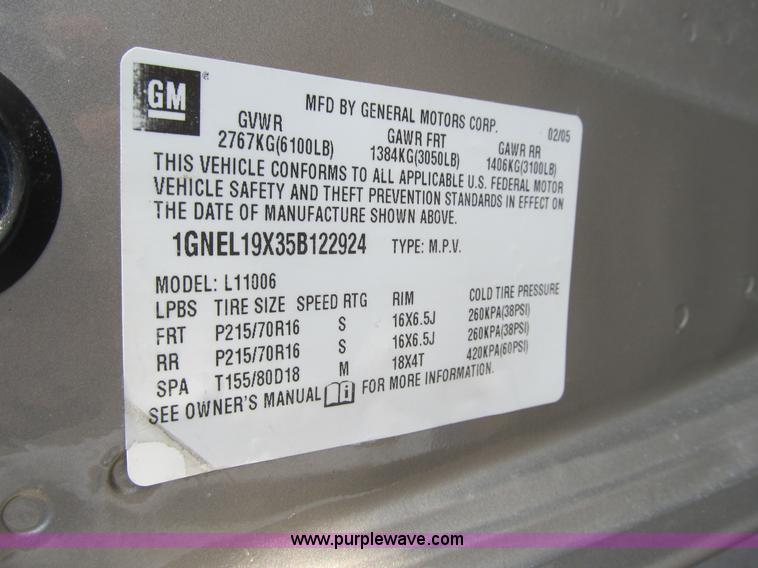 image for item 4034 2005 Chevrolet Astro van