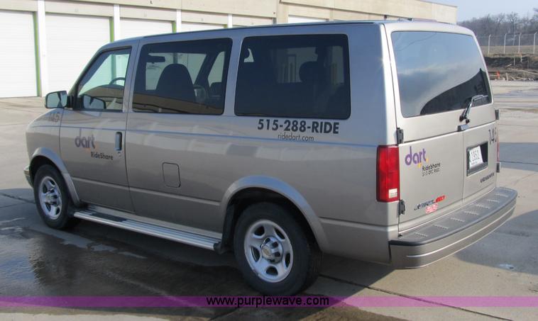 image for item 4036 2005 Chevrolet Astro van