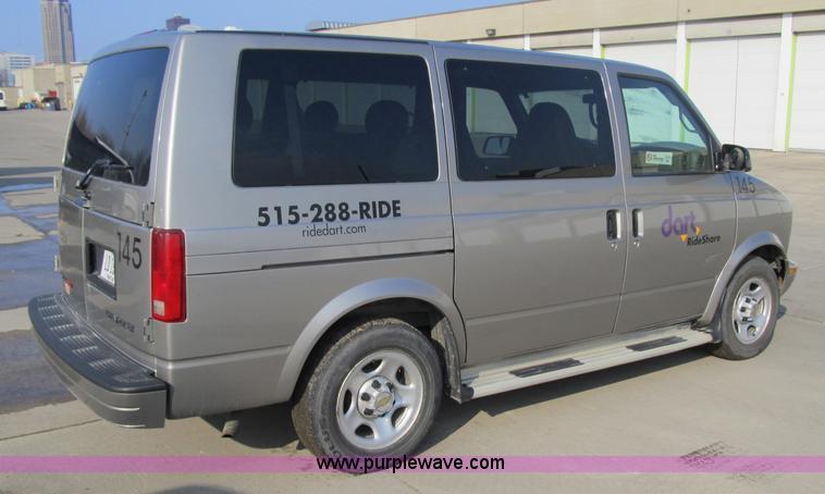 image for item 4036 2005 Chevrolet Astro van