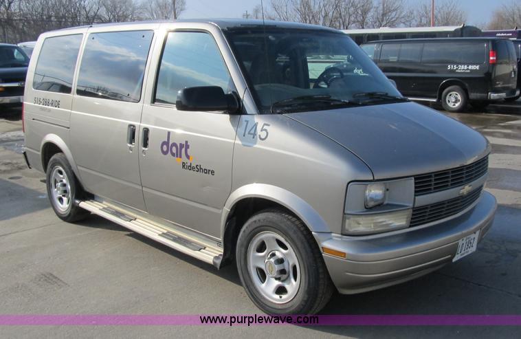 image for item 4036 2005 Chevrolet Astro van