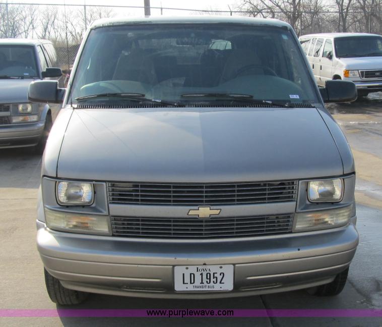 image for item 4036 2005 Chevrolet Astro van