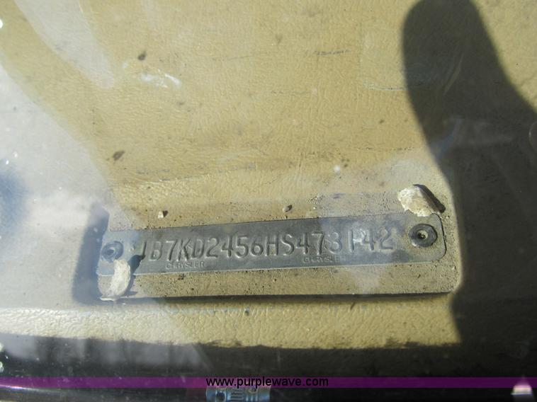 image for item 4078 1987 Dodge D250 pickup truck