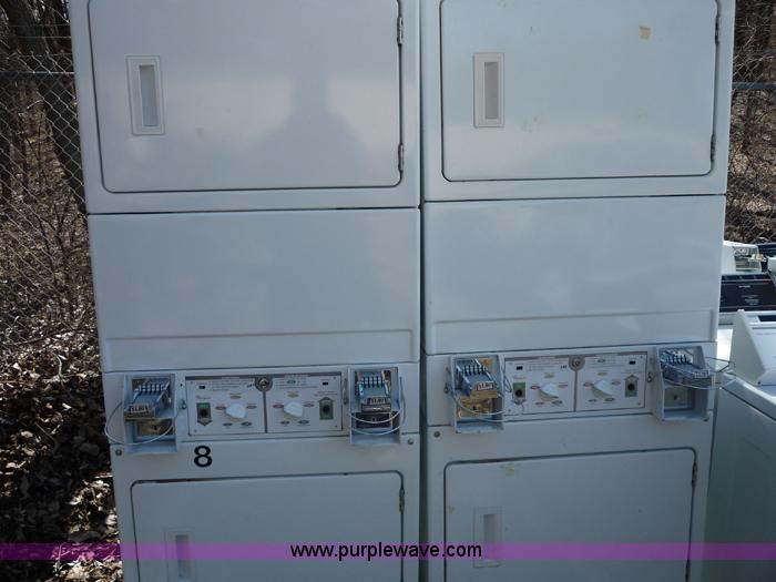 image for item 4452 (10) 1999 Whirlpool washers
