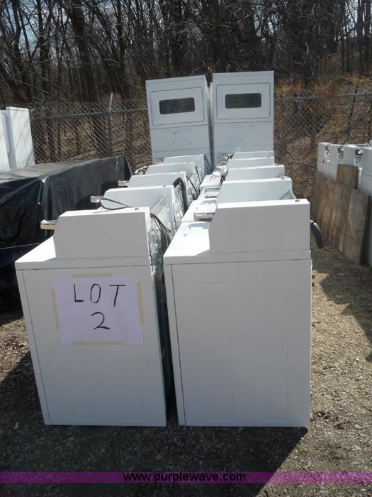 image for item 4453 (10) 2007 Whirlpool washers