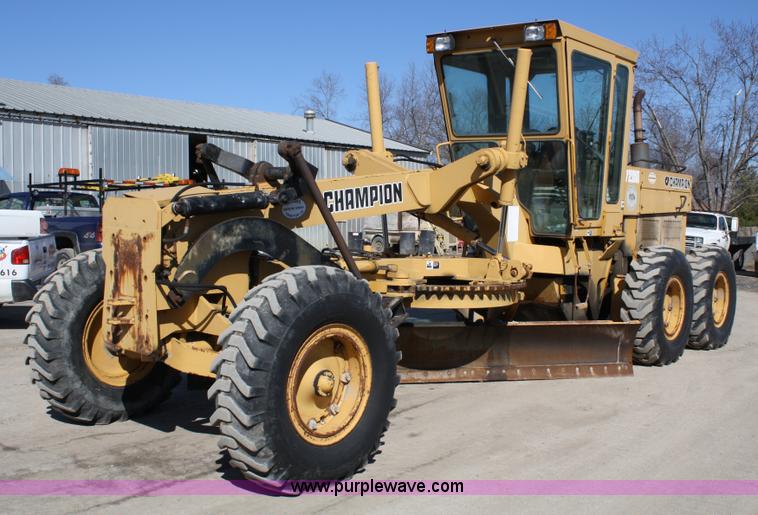 image for item 5058 1989 Champion 720A motor grader