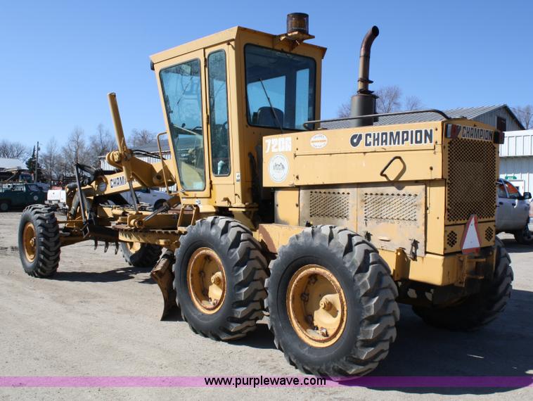 image for item 5058 1989 Champion 720A motor grader