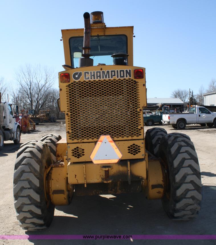 image for item 5058 1989 Champion 720A motor grader