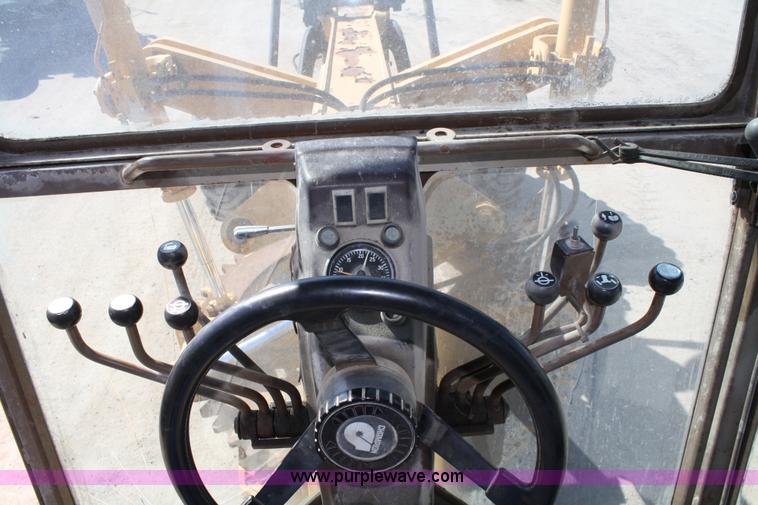 image for item 5058 1989 Champion 720A motor grader