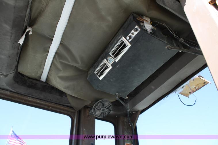 image for item 5058 1989 Champion 720A motor grader