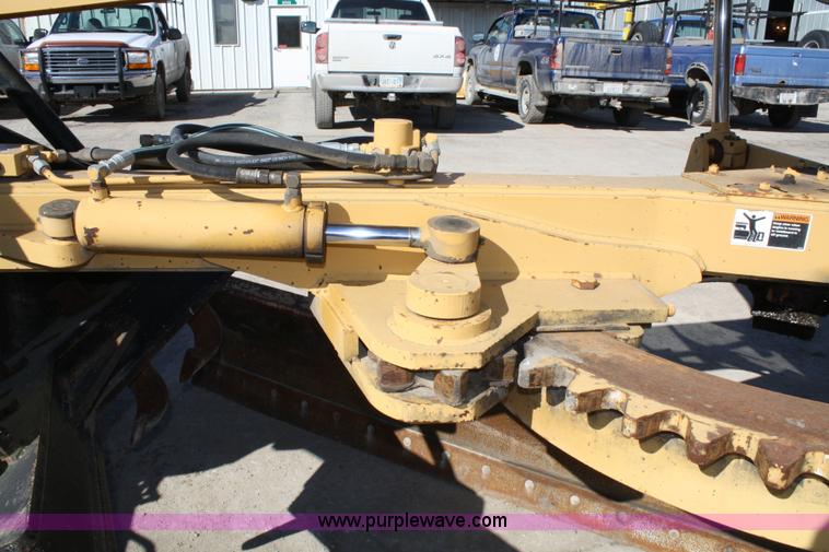 image for item 5058 1989 Champion 720A motor grader