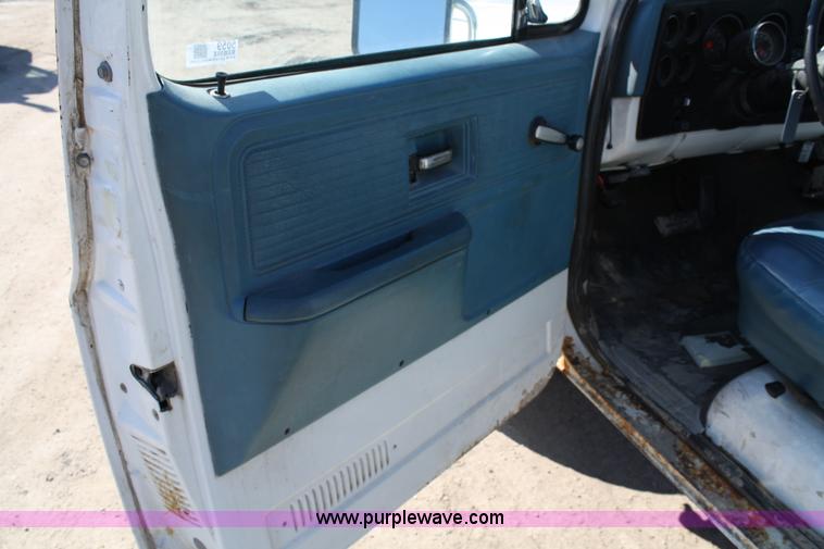 image for item 5059 1977 Chevrolet Custom Deluxe 20 pickup