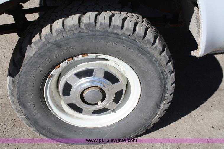 image for item 5059 1977 Chevrolet Custom Deluxe 20 pickup