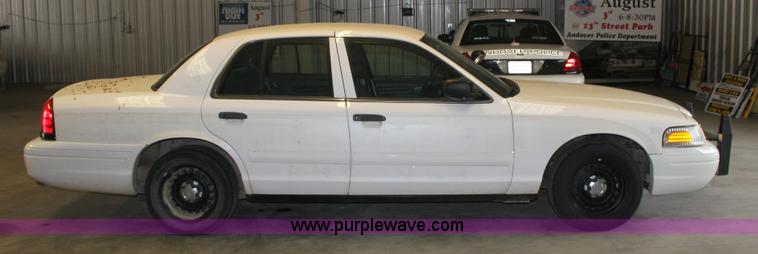 image for item 6152 2002 Ford Crown Victoria Police Interceptor