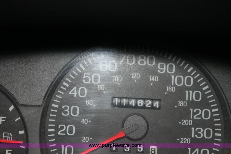 image for item 6152 2002 Ford Crown Victoria Police Interceptor