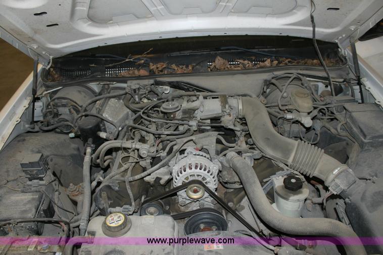 image for item 6152 2002 Ford Crown Victoria Police Interceptor