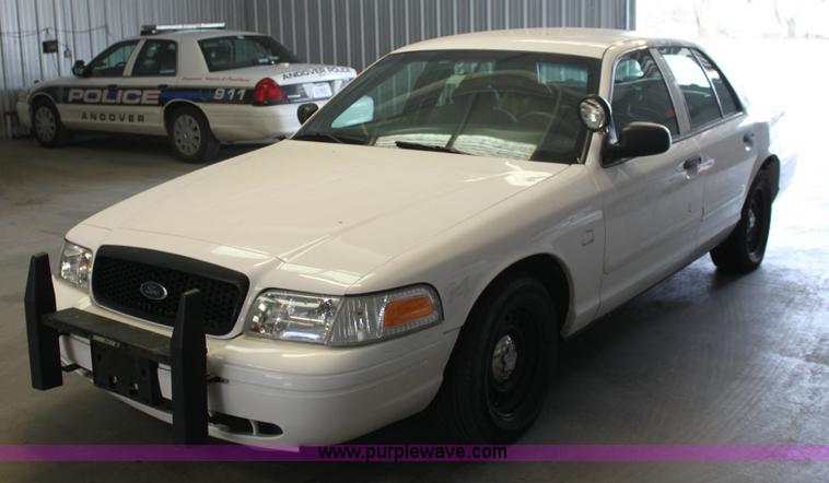 image for item 6153 2002 Ford Crown Victoria Police Interceptor