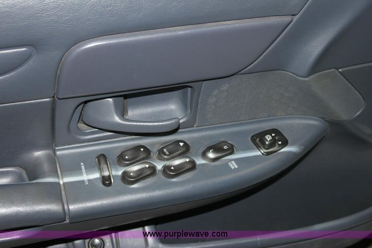 image for item 6153 2002 Ford Crown Victoria Police Interceptor