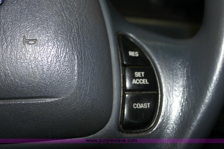 image for item 6153 2002 Ford Crown Victoria Police Interceptor