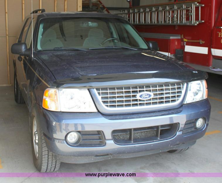 image for item 6343 2004 Ford Explorer XLT SUV
