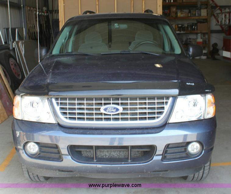 image for item 6343 2004 Ford Explorer XLT SUV