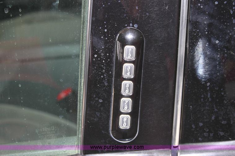 image for item 6343 2004 Ford Explorer XLT SUV