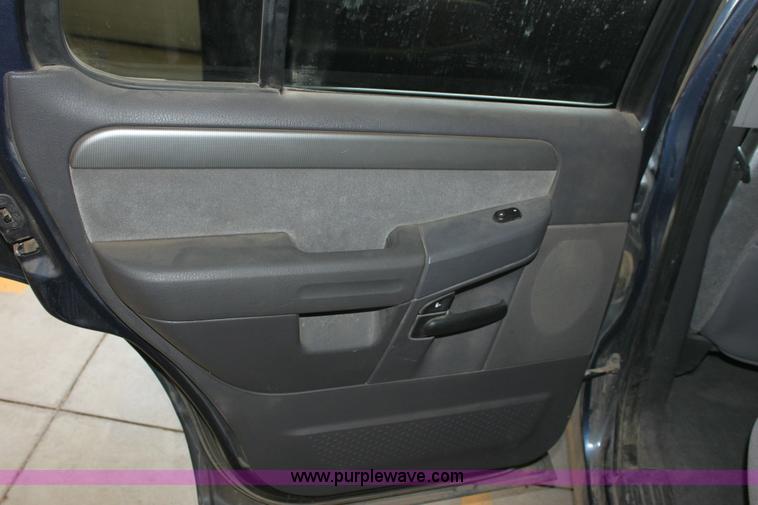 image for item 6343 2004 Ford Explorer XLT SUV