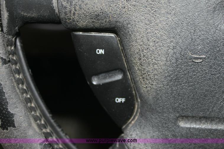 image for item 6343 2004 Ford Explorer XLT SUV