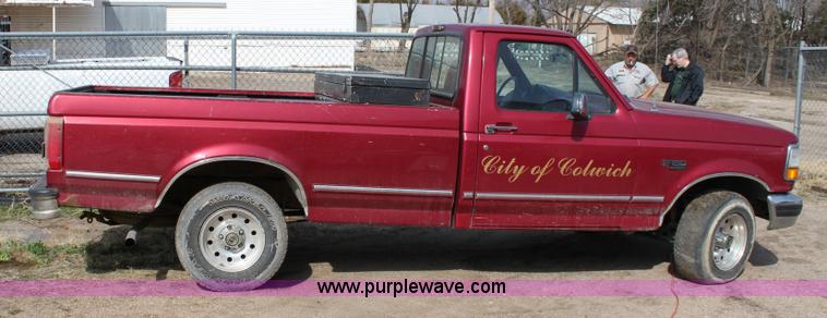 image for item 6345 1995 Ford F150 XLT pickup truck