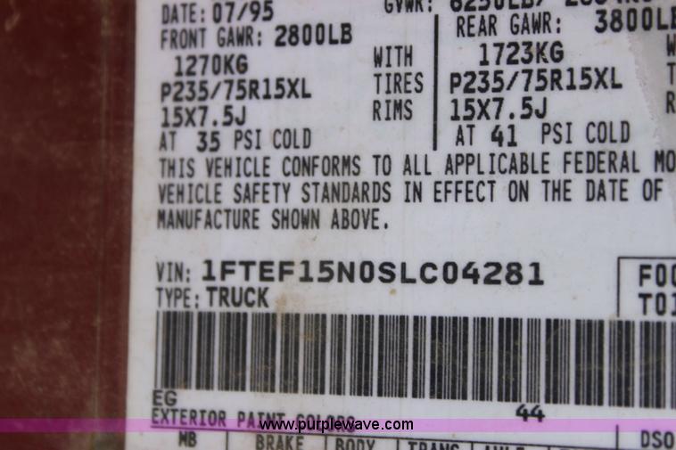 image for item 6345 1995 Ford F150 XLT pickup truck