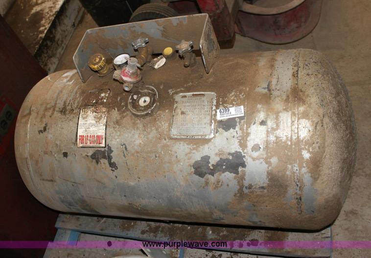 image for item 6399 50 gallon propane tank