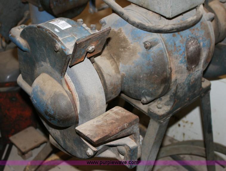 image for item 6400 Cincinnati grinder