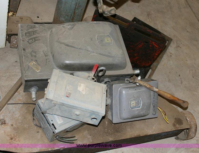 image for item 6401 Engine stand