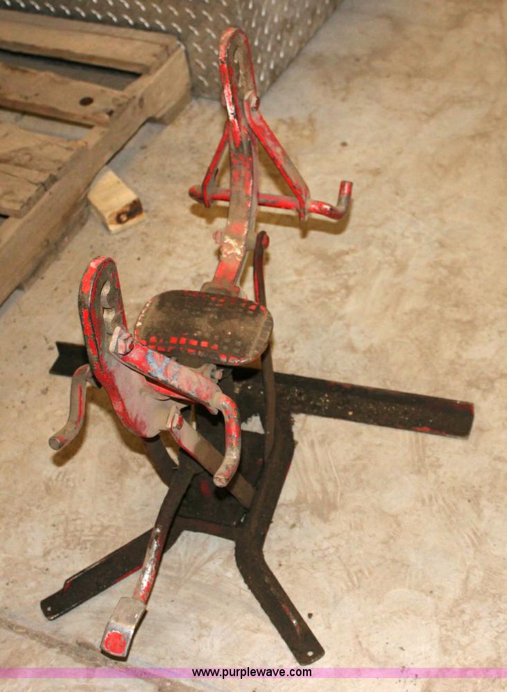 image for item 6403 Knock-out valve grinding machine