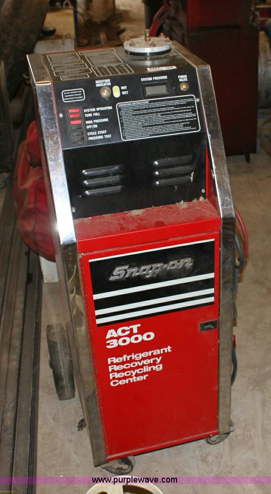 image for item 6407 Snap-On 3000 refrigerant recycling center