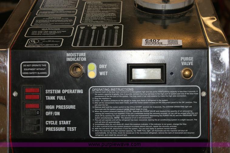 image for item 6407 Snap-On 3000 refrigerant recycling center