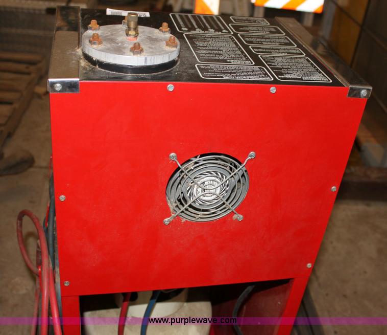 image for item 6407 Snap-On 3000 refrigerant recycling center