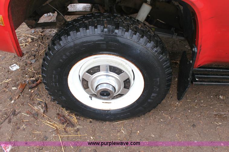 image for item 6421 1985 GMC K3500