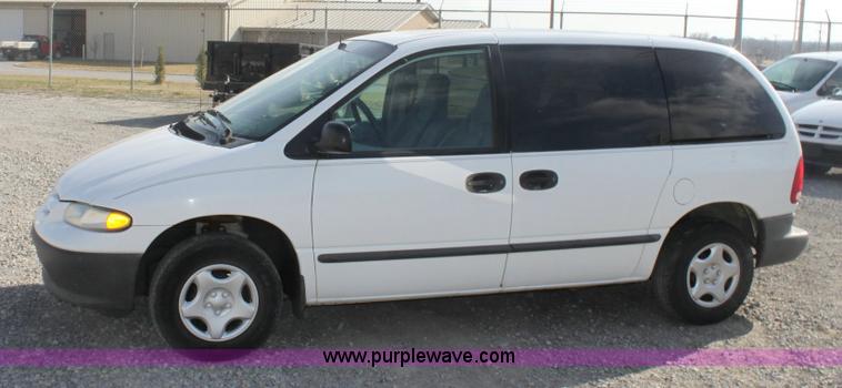 image for item 6532 1998 Dodge Caravan mini van