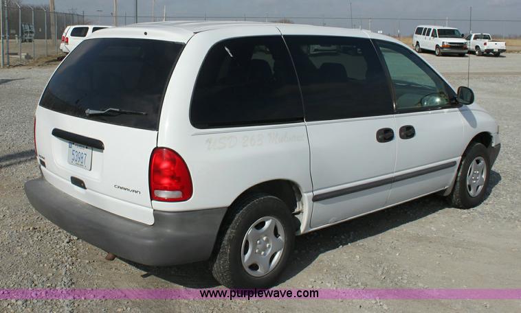 image for item 6532 1998 Dodge Caravan mini van