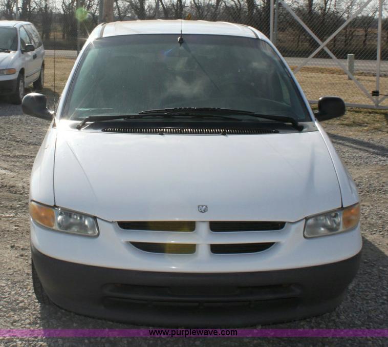 image for item 6532 1998 Dodge Caravan mini van