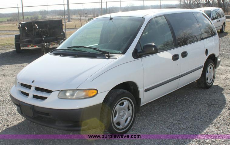 image for item 6533 1999 Dodge Caravan mini van