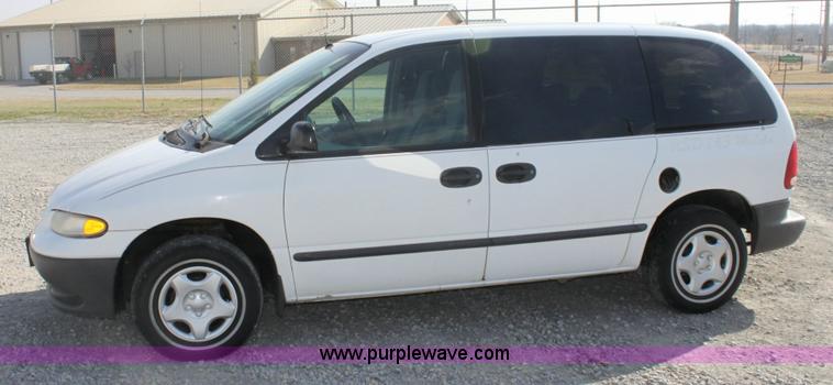 image for item 6533 1999 Dodge Caravan mini van