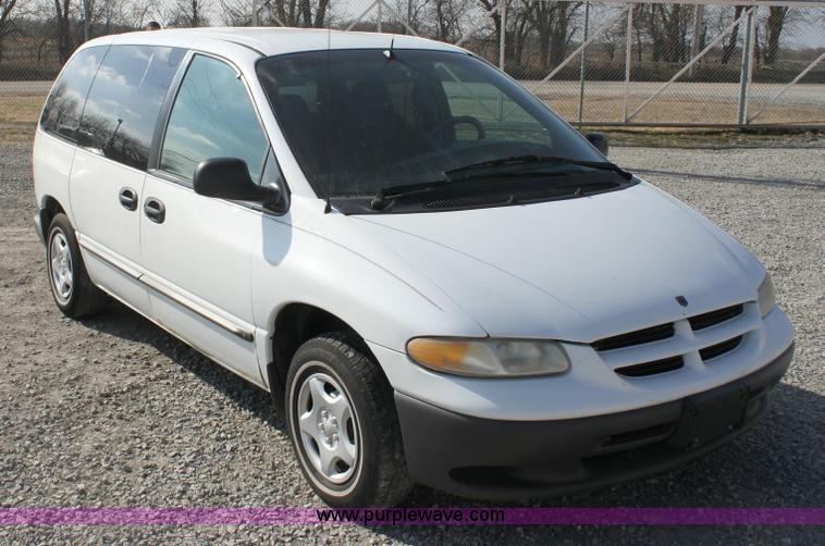 image for item 6533 1999 Dodge Caravan mini van