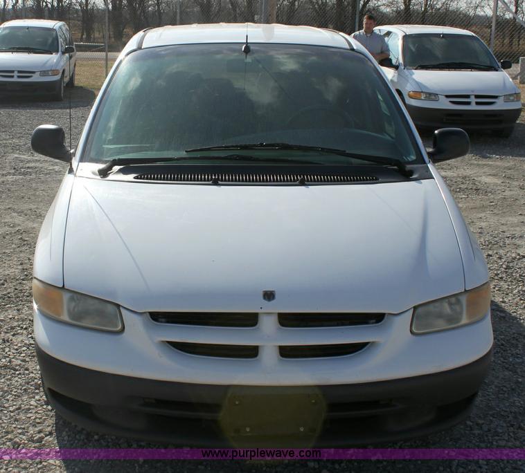 image for item 6533 1999 Dodge Caravan mini van
