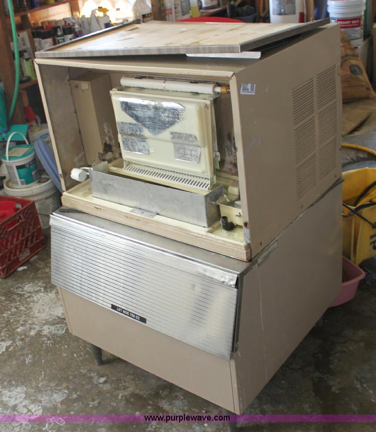 image for item 6537 Manitowec C170 ice machine