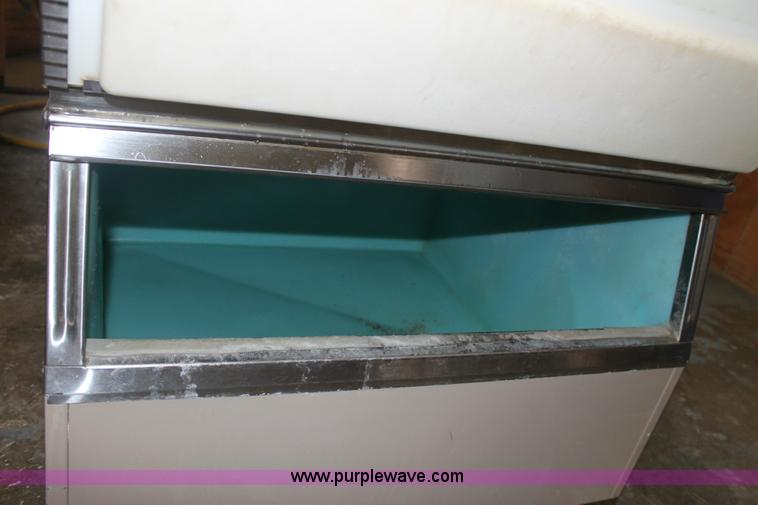 image for item 6537 Manitowec C170 ice machine