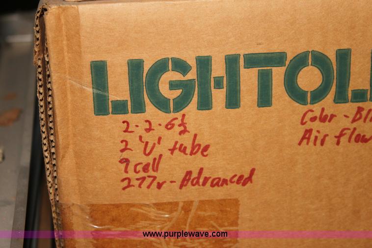 image for item 6539 (29) assorted light fixtures