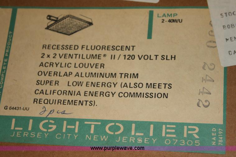 image for item 6539 (29) assorted light fixtures